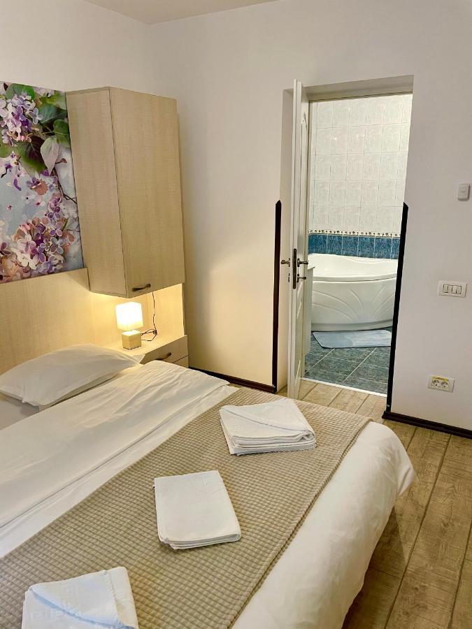 Casa Flandria Hotel ซินายา ภายนอก รูปภาพ